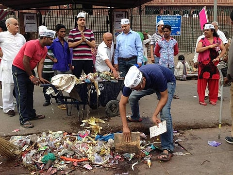 Politics over Garbage: AAP, BJP launch cleanliness drive in Delhi