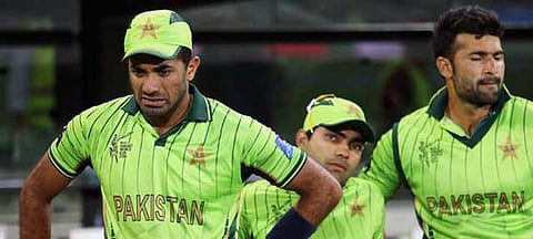 World Cup: Australia beat Pakistan by 6 wickets, set semi-final clash with India