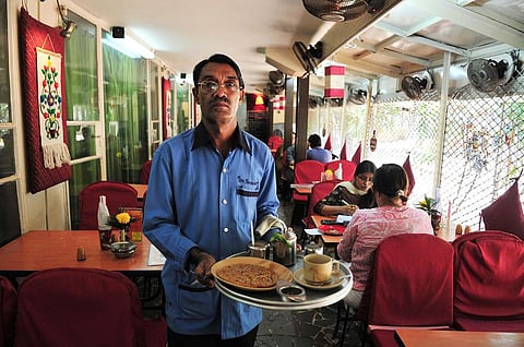Cafe Samovar to shut shop after 50 years-What it meant to poets, artists & Bachchan’s