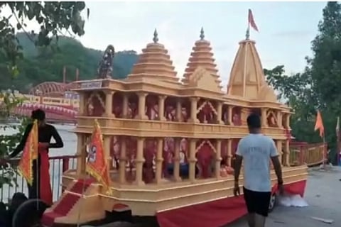 'राम मंदिर' की झलक वाली कावड़ हरिद्वार में बनी आर्कषण का केंद्र
