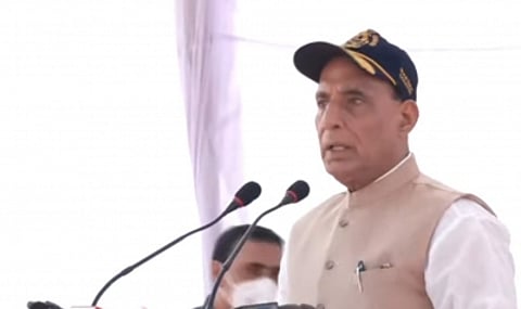 Rajnath Singh ने आयुध गोला-बारूद के क्षेत्र में नवाचारों का किया आह्नान