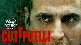 रहस्यों और थ्रिल से भरी है फिल्म 'कठपुतली', देख कर उड़ जाएंगे होश