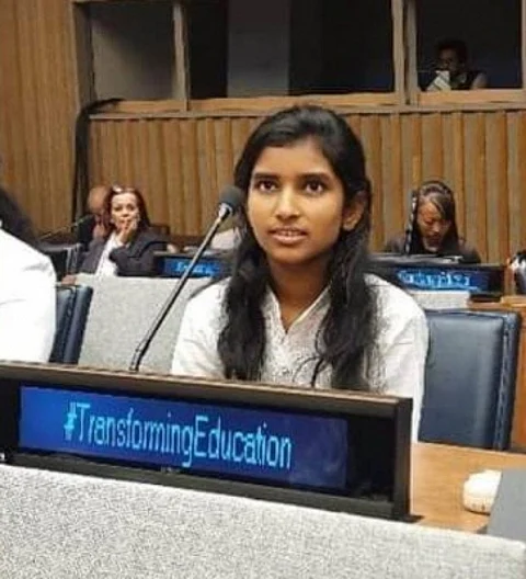 माइका खदान में मजदूरी करने वाली काजल आज बन गई बाल अधिकारों की मुखर आवाज