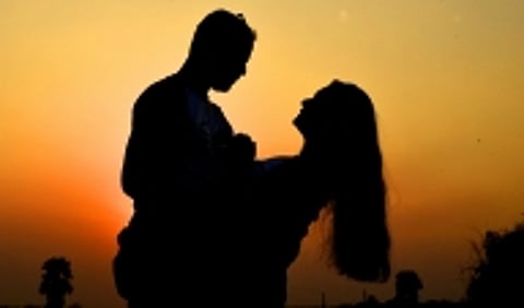 प्रेमी से विवाह करने की जिद में तीन दिन धरने पर बैठी रही युवती (IANS)