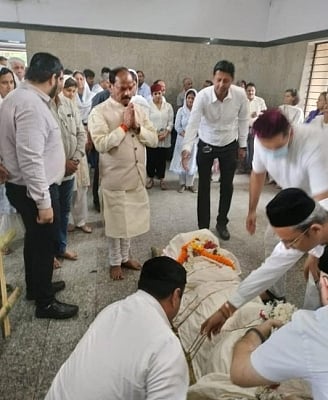 पंचतत्व में विलीन हुए स्टील मैन ऑफ इंडिया