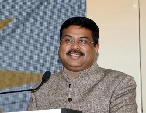 शिक्षा मंत्री के अनुसार एनसीईआरटी (NCERT) पहले ही स्कूली शिक्षा और इंजीनियरिंग के प्रथम वर्ष की किताबें जनजातीय भाषाओं में उपलब्ध कराने पर काम कर रहा है।