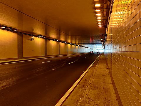 मसूरी नैनीताल के जाम का अंत होगा, बनेगी पार्किंग टनल (Wikimedia)