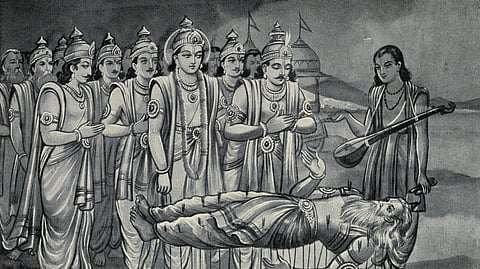 तीरों की शैय्या पर लेते हुए भीष्म पितामह(Bhishma Pitamaha) (Wikimedia Commons)