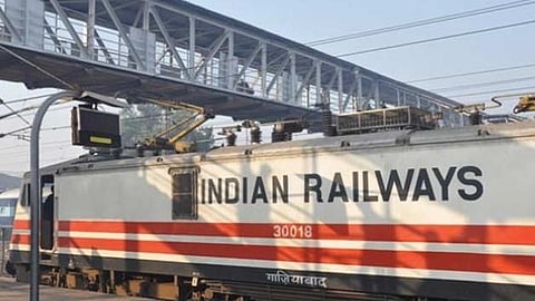 रेलवे में कब धुले कंबल और तकिया इसका पता अब यात्री लगा सकते हैं (IANS)
