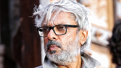 Sanjay Leela Bhansali Birthday:  विवादास्पद फिल्में बनाने के लिए जाने जानेवाले निर्देशक की अगली सीरीज हीरामंडी का इंतजार