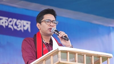 मेघालय के मुख्यमंत्री दिल्ली और असम की कठपुतली: अभिषेक बनर्जी (IANS)