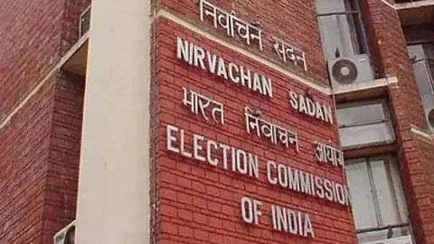 परिसीमन के लिए असम पहुंची चुनाव आयोग की टीम(IANS)