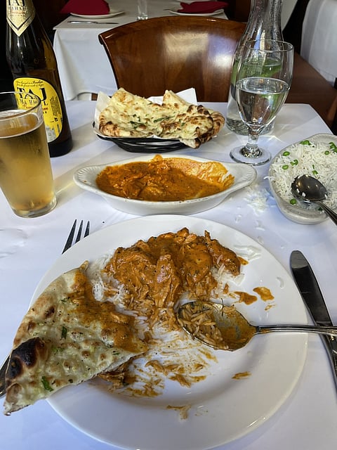 एलन मस्क को नान के साथ पसंद है बटर चिकन(IANS)