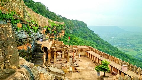 एक ऐसा किला जिसे पाने के लिए हुमायूं से लेकर पेशवा बाजीराव जैसे शासकों तक ने जान की बाजी लगा दी(Wikimedia Image)