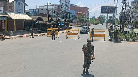 Manipur: लगातार 7वी बार सरकार ने 10 जून तक इंटरनेट सेवाओं को निलंबित किया(IANS)