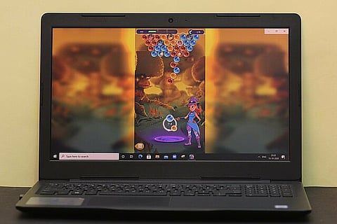 गुरुग्राम का एक निवासी साइबर धोखाधड़ी का शिकार हो गया,वर्क फ्रॉम होम (डब्ल्यूएफएच)(WFH) ऑफर के लिए आवेदन करते समय एक लिंक पर क्लिक करने के बाद उसे 70 लाख रुपये का नुकसान हुआ। (Image: Wikimedia Commons)