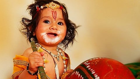 श्री कृष्ण के एक बाल रूप में