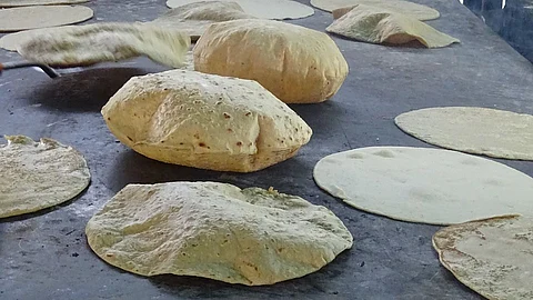 Roti didi Success Story - रोटी के बिजनेस से सालाना 40 लाख का टर्नओवर ।(Pixabay)