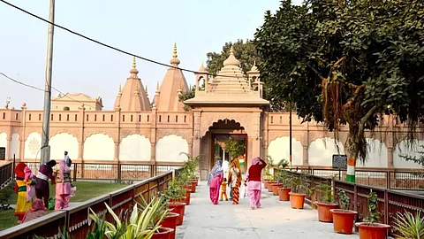 Panipat Devi Temple : इस मंदिर का निर्माण 18वीं शताब्दी में किया गया था। (Wikimedia Commons)