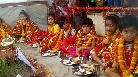 Navratri Maha Ashtami:कन्या पूजन में 2 से 10 साल तक कन्याओं का विशेष महत्व बताया गया है। (Wikimedia Commons)