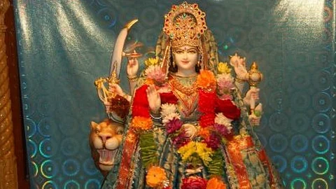 Chaitra Navratri 2024 Date : नवरात्रि के दिनों में मां दुर्गा के नौ स्वरूपों की विधिवत पूजा करने का विधान है। (Wikimedia Commons)