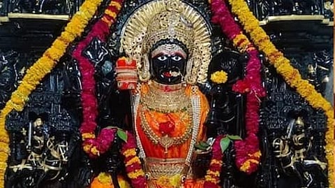 Tripura Sundari Shaktipeeth Banswara : सालों से इस चमत्कारिक मंदिर में तंत्र-मंत्र की पूजाएं होती आ रही हैं। इन्हीं कारणों से इस मंदिर को राजयोग देने वाला मंदिर भी कहा जाता हैं। (Wikimedia Commons)