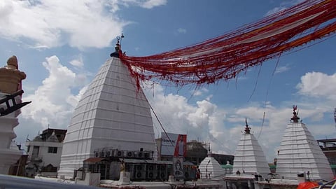 Baidyanath Temple : यहां गुरु-शुक्र के अस्त होने के बाद भी लोग शुभ कार्य करते हैं। (Wikimedia Commons)