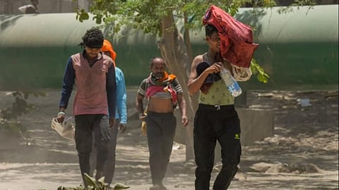 Delhi is Experiencing Scorching Temperature : दिल्ली के मुंगेशपुर स्थित मौसम केंद्र में बुधवार को अधिकतम तापमान 52.9 डिग्री सेल्सियस रिकॉर्ड किया गया। (Wikimedia Commons)