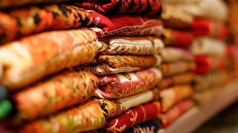 कश्मीर के प्रसिद्ध शॉल (Kani Shawl) की तस्वीर