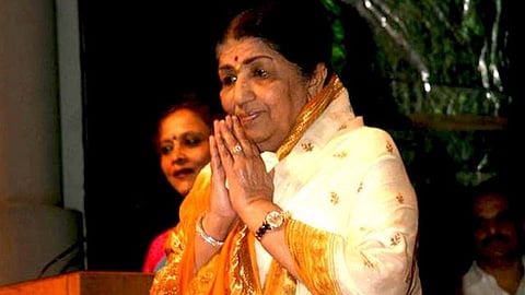 लता मंगेशकर (Lata Mangeshkar) की प्यारी तस्वीर