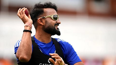 आकाश दीप (Aakash Deep) गेंदबाजी करते समय