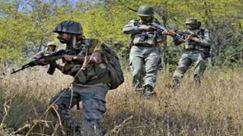 छत्तीसगढ़ के बीजापुर में मुठभेड़, दो नक्सली ढेर, हथियार और विस्फोटक बरामद
