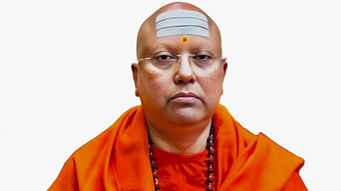कथित यौन शोषण के मामले में स्वामी चैतन्यानंद सरस्वती के खिलाफ कई चौंकाने वाले खुलासे हुए हैं।