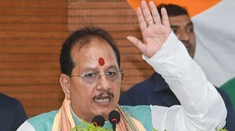 विजय सिन्हा मतदान करते हुए, बिहार विधानसभा चुनाव 2025