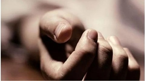 ज़ूम किया हुआ हाथ का क्लोज़-अप फोटो|