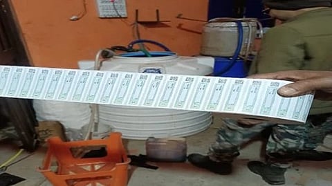 झारखंड में आठमाइल इलाके में नकली विदेशी शराब बनाने के बड़े नेटवर्क का भंडाफोड़ किया है।