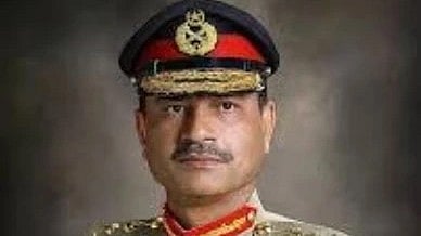 असीम मुनीर, पाकिस्तान के चीफ ऑफ डिफेंस स्टाफ और तीनों सेनाओं के कमांडर|