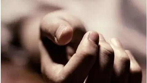 फूड प्वाइजनिंग से 9 बीमार, 3 की मौत।