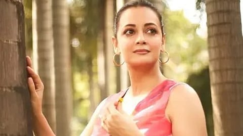 दीया मिर्जा दिखाई दे रही हैं।