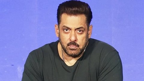 दिल्ली हाईकोर्ट ने सलमान खान के पर्सनालिटी राइट्स मामले में सोशल मीडिया प्लेटफॉर्म्स को कार्रवाई का निर्देश दिया।