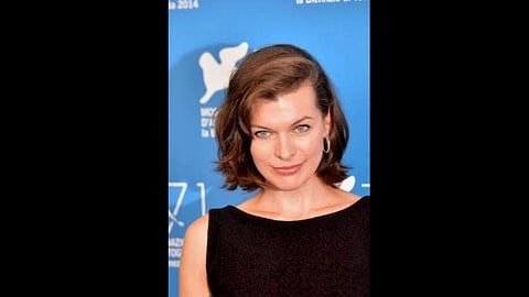 मिला जोवोविच का राजनीति के दबावों से संघर्षपूर्ण रहा।