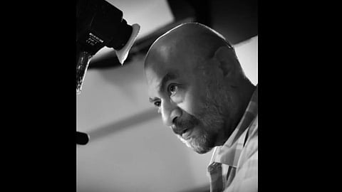 गोविंद निहलानी: आर्ट सिनेमा के मास्टर, सामाजिक मुद्दों पर फिल्में बनाने वाले निर्देशक, पहली फिल्म को गोल्डन पीकॉक और कई राष्ट्रीय पुरस्कार मिले।