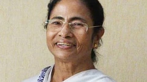 इस इमेज में ममता बनर्जी को देखा जा सकता है।