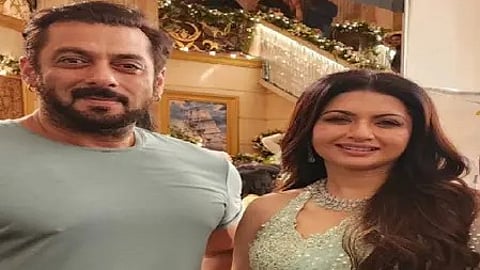 सलमान खान और भाग्यश्री एक साथ में नजर आ रहे हैं|