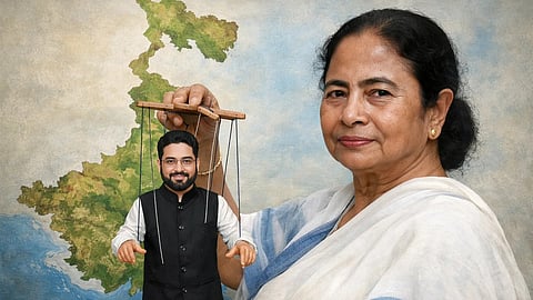 ममता बनर्जी और शेख साहोनावेज़ (Sekh Sahonawez) की तस्वीर