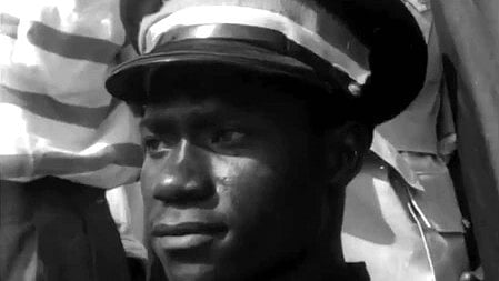 इस तस्वीर में सैनिक को देखा जा सकता है।