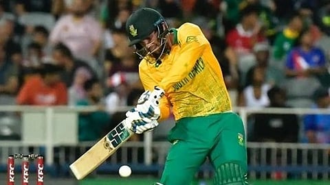 इस तस्वीर में डोनोवन फरेरा को देखा जा सकता है।