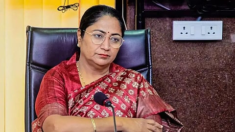 तस्वीर में दिल्ली की CM रेखा गुप्ता