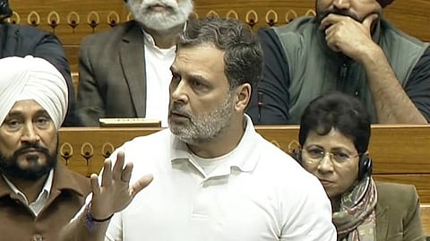 इस इमेज में राहुल गाँधी को देखा जा सकता है।