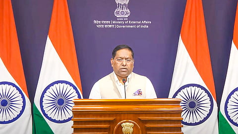 इस इमेज में रणधीर जयसवाल को देखा जा सकता है।